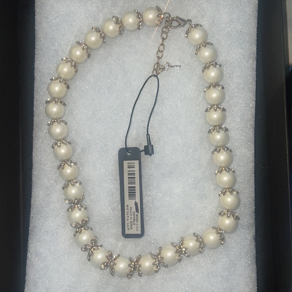Ann Taylor Jewelry - NWT-One Size-Ann Taylor Pearlized Necklace